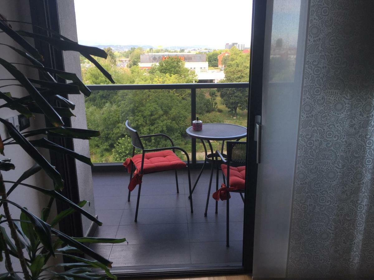 Nova Galerija I Sara -parking In Garage Apartment Zagreb